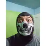 Kominiarka z czaszką photo review