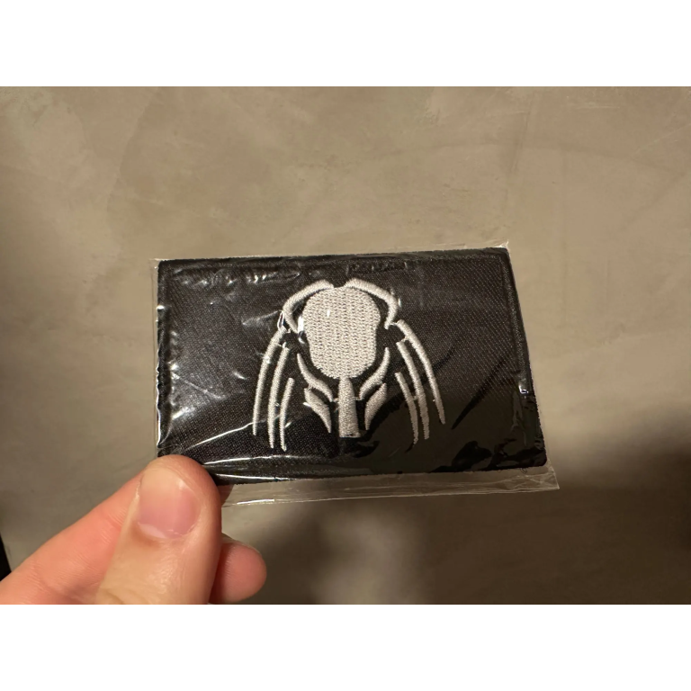 Naszywka na rzep Predator photo review
