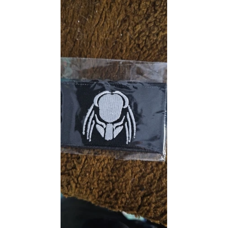 Naszywka na rzep Predator photo review