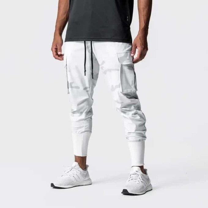 Białe joggery moro Sportline