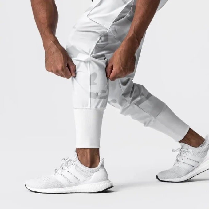 Białe joggery moro Sportline - obrazek 4