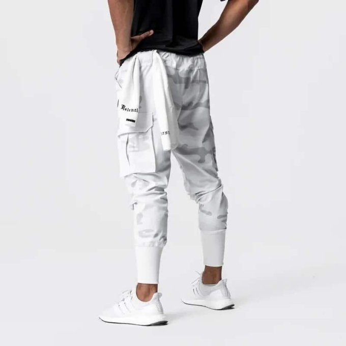 Białe joggery moro Sportline - obrazek 2