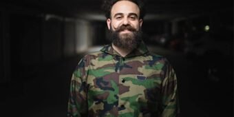 Jak prać kurtki wojskowe