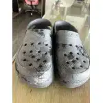 Taktyczne Crocsy w białym kamuflażu photo review