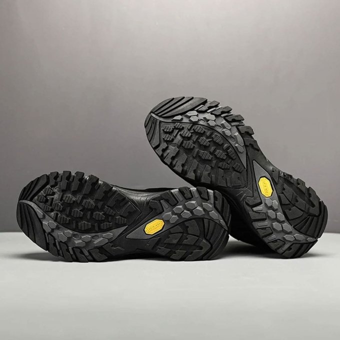 Czarne wodoodporne zamszowe buty trekkingowe - obrazek 6