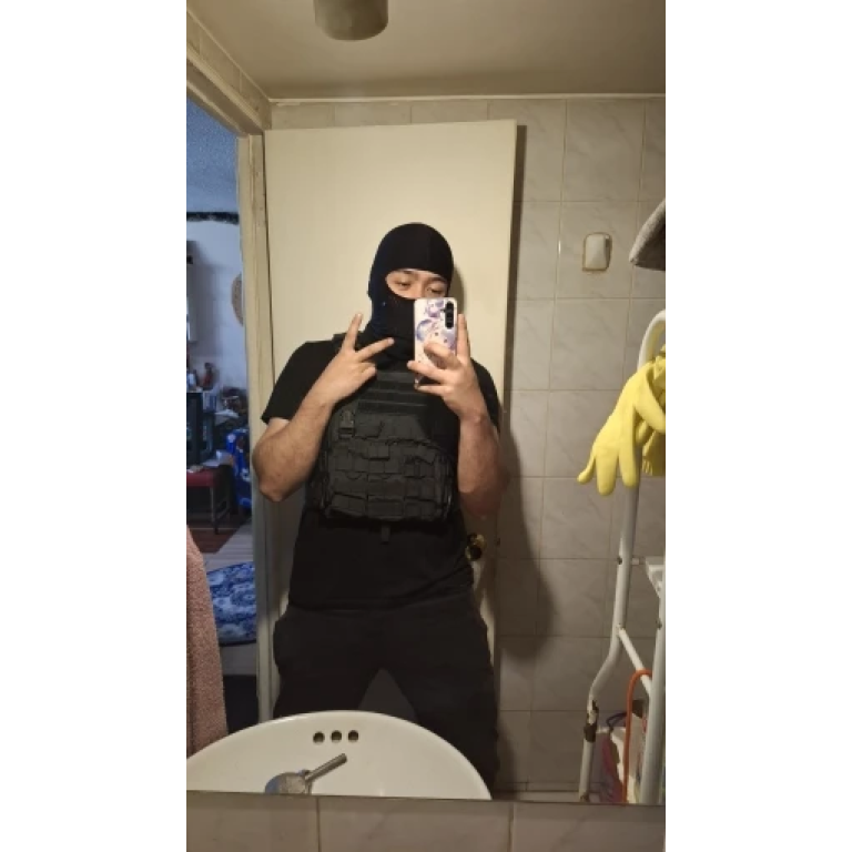 Kamizelka taktyczna na płyty balistyczne z ładownicami na magazynki photo review